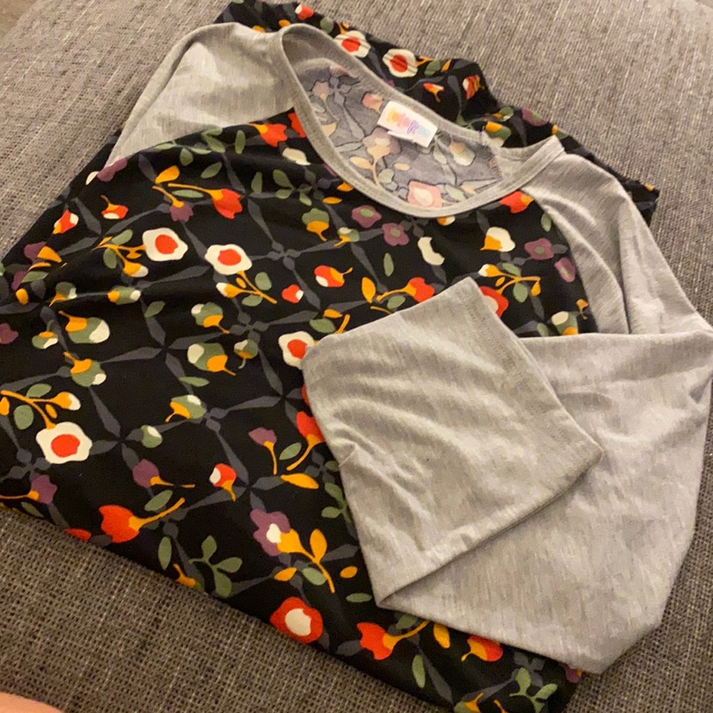 LuLaRoe Randy Tshirt 3xl